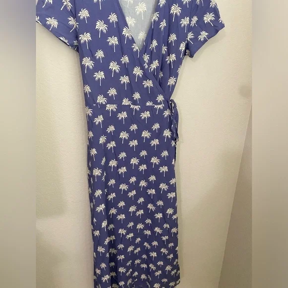 Marine Layer Emlyn Midi Wrap Dress - Picture 5 of 5